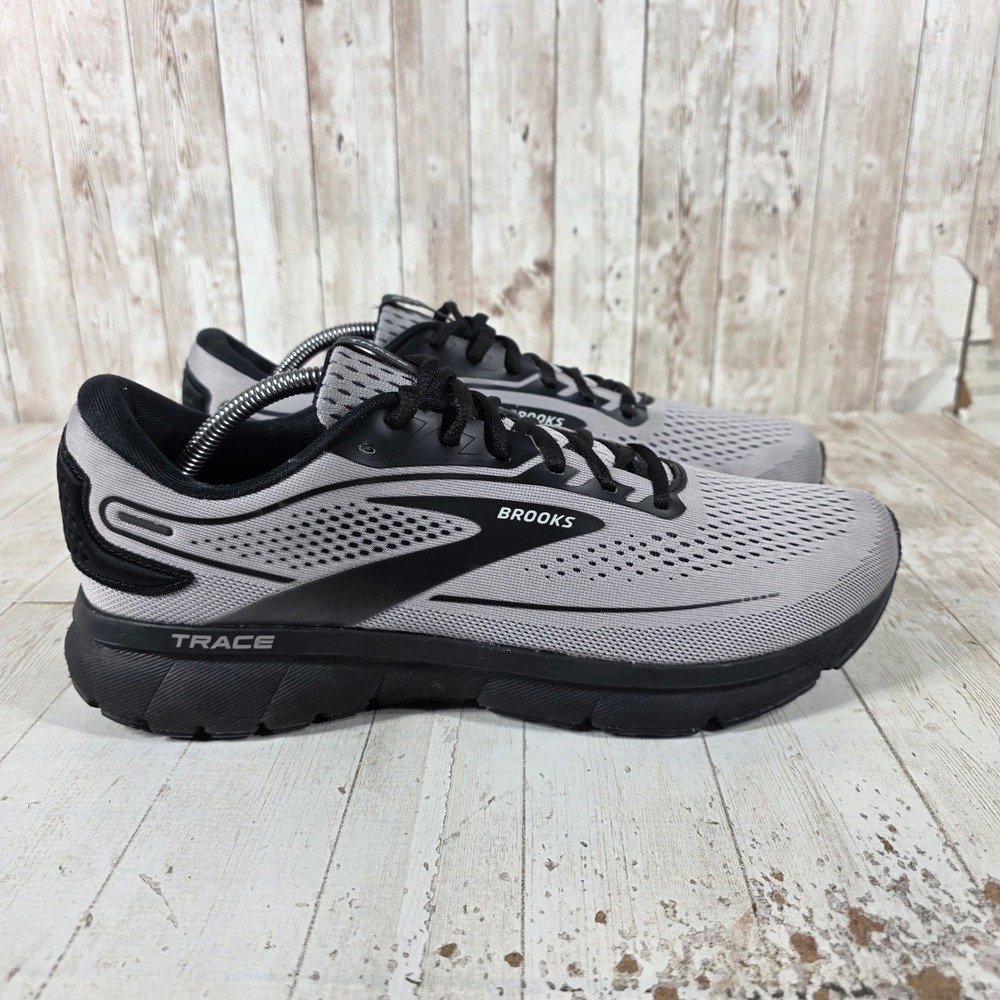 Brooks Trace Mens Running Shoes Grey Black Wide 2E 1103882E048 Size 11